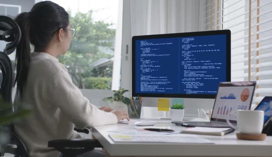 桦甸市企业数字化解决方案：机器学习赋能商业模式升级的核心路径